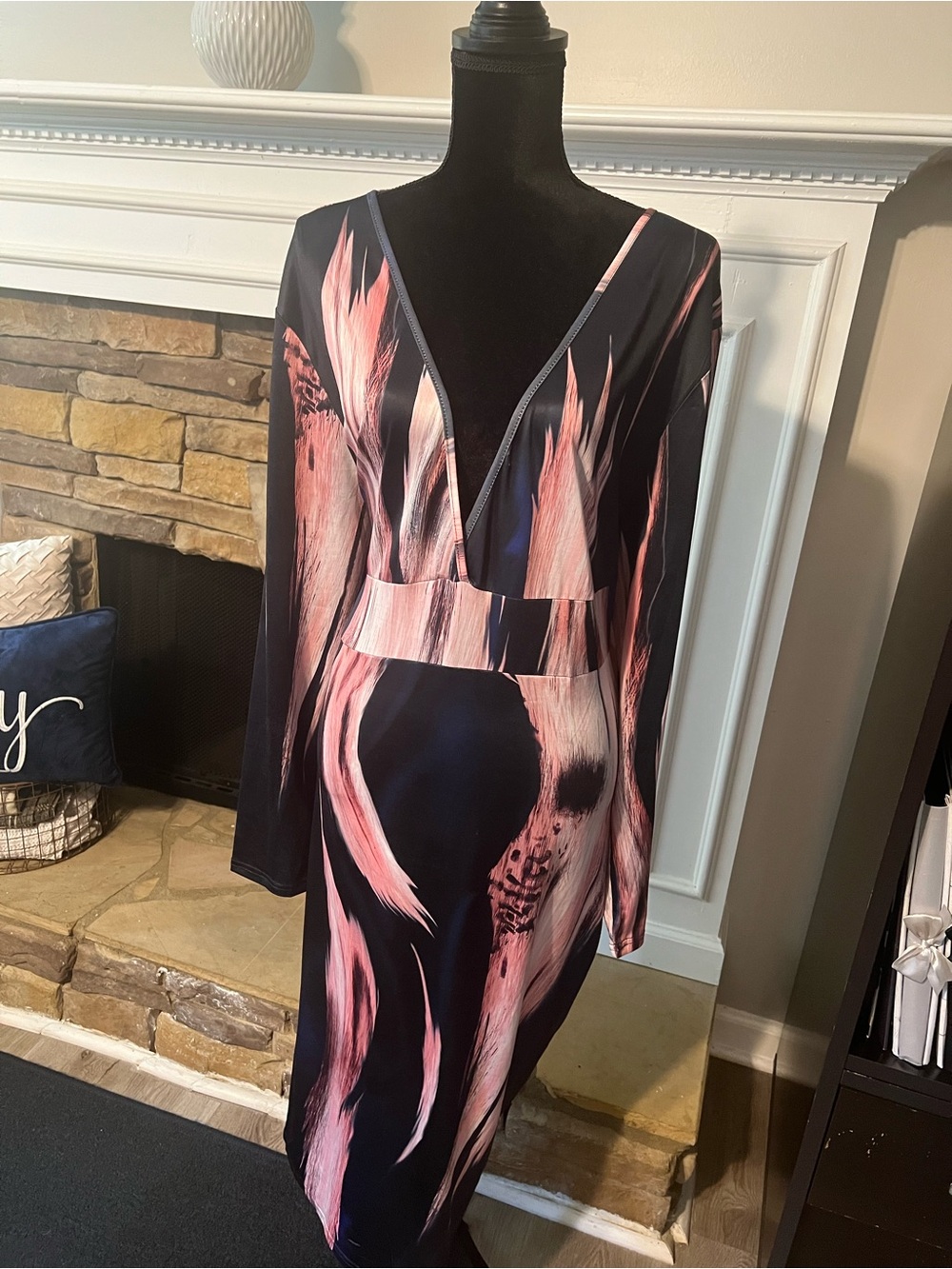SHEIN Black Midi Dress with Pink Brushstroke Print
